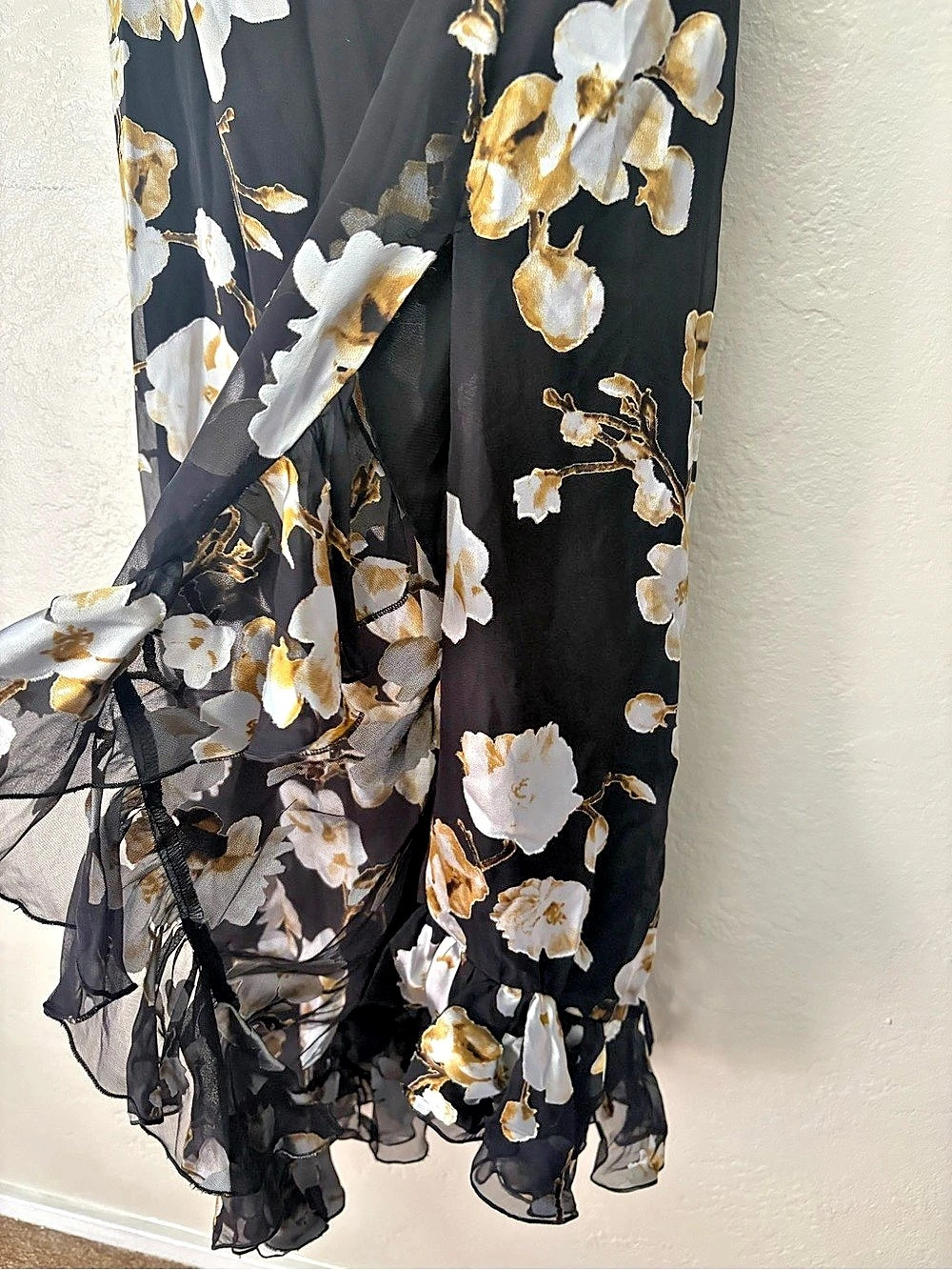 Alice + Olivia Floral Maxi Dress in Black & White Size 2 NWT - Picture 8 of 11